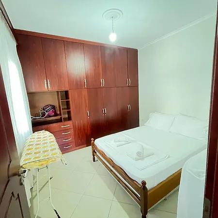 Cozy 1 Bedroom Apartment, Sea Breeze, Free Parking & Balcony * ساراندا