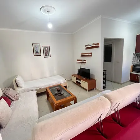 Cozy 1 Bedroom Apartment, Sea Breeze, Free Parking & Balcony