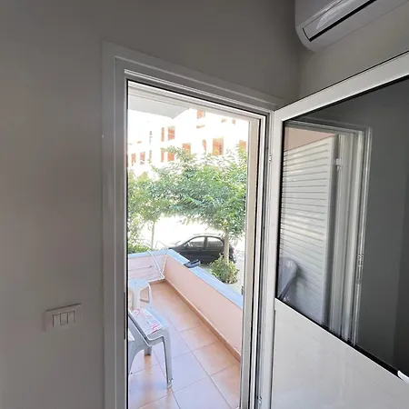شقة Cozy 1 Bedroom Apartment, Sea Breeze, Free Parking & Balcony *